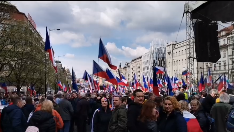 Na Václaváku opět demonstrace